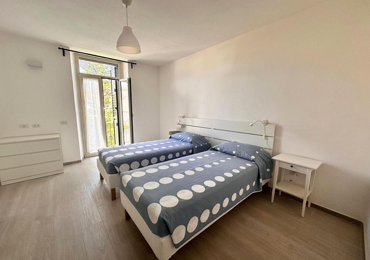 Murphy Holiday Homes - Residenza Due Strade Ла Мадалена Екстериор снимка